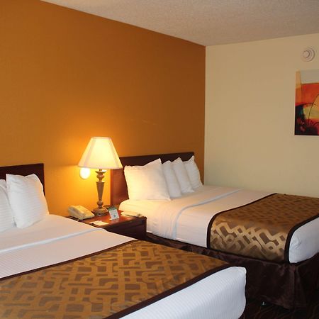 Best Western B R Guest Зейнсвил Екстериор снимка