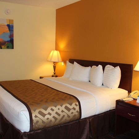 Best Western B R Guest Зейнсвил Екстериор снимка