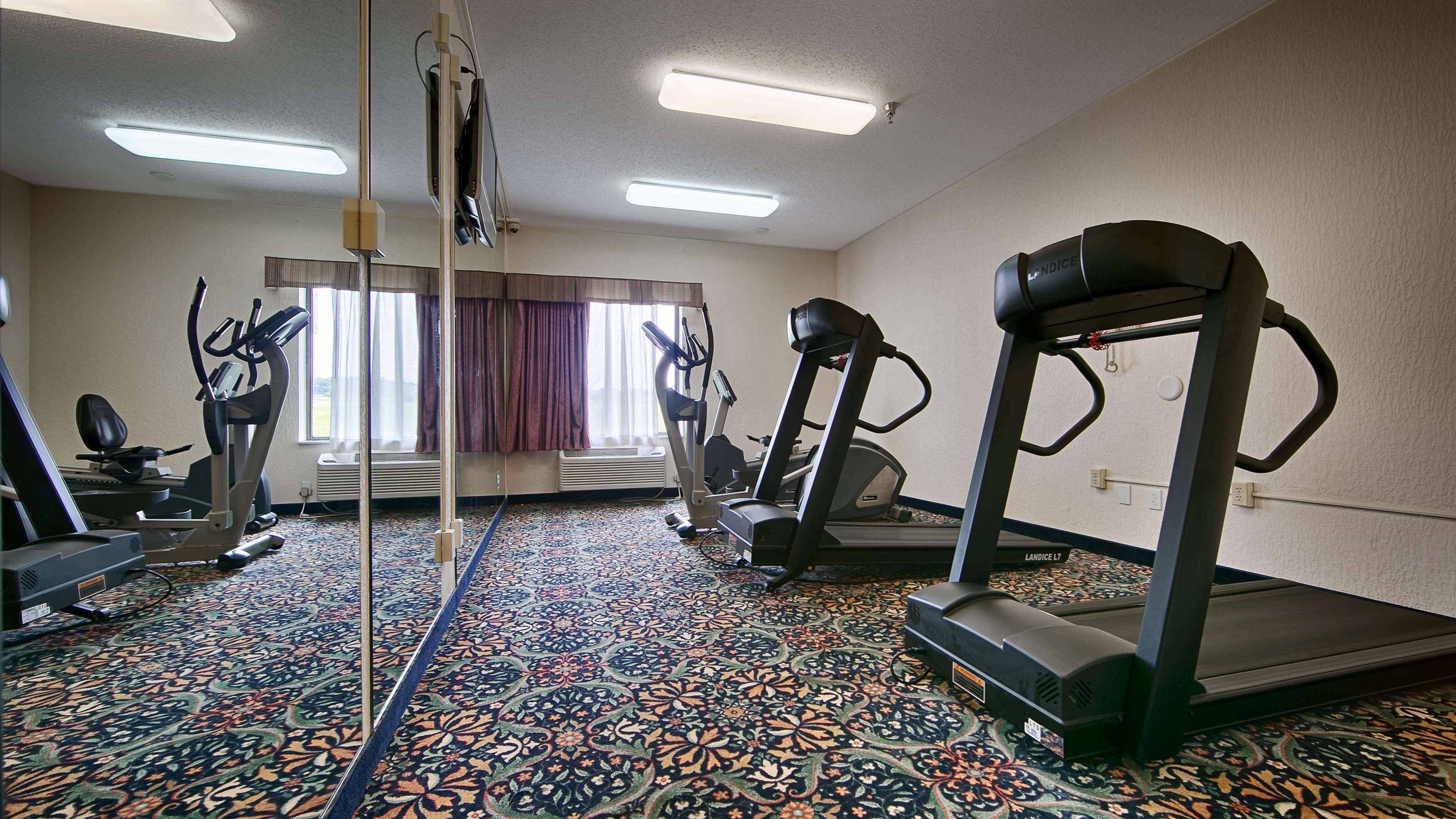 Best Western B R Guest Зейнсвил Екстериор снимка