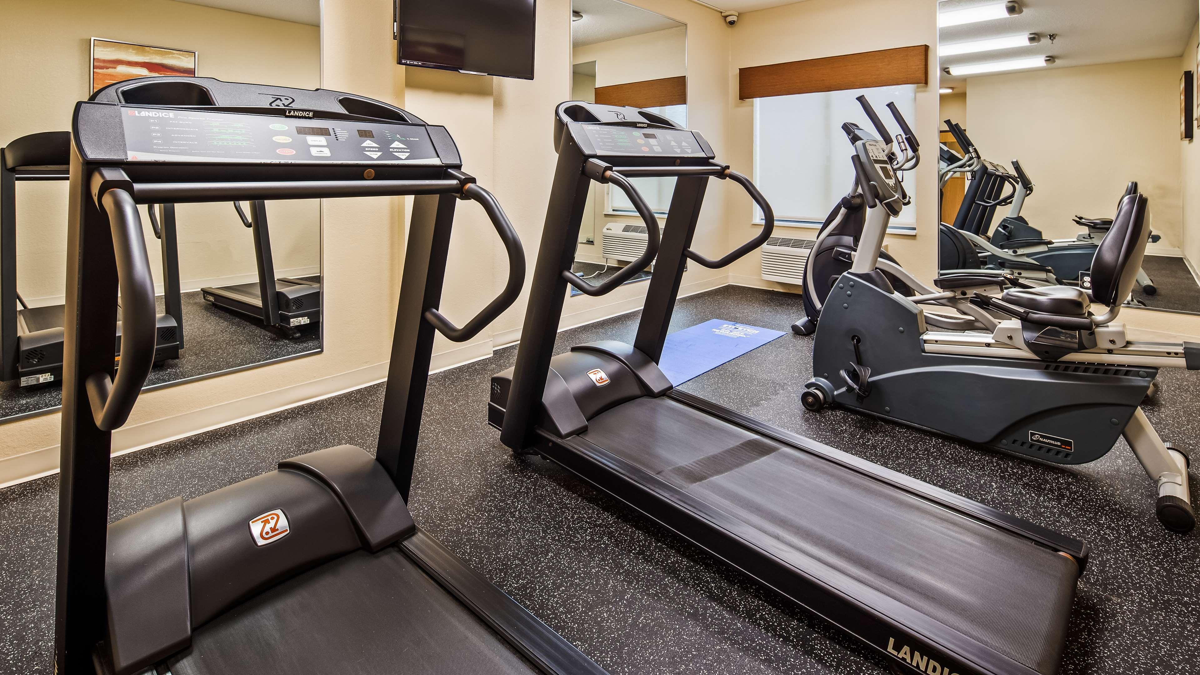 Best Western B R Guest Зейнсвил Екстериор снимка